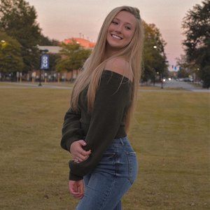 Meet your Posher, Virginia